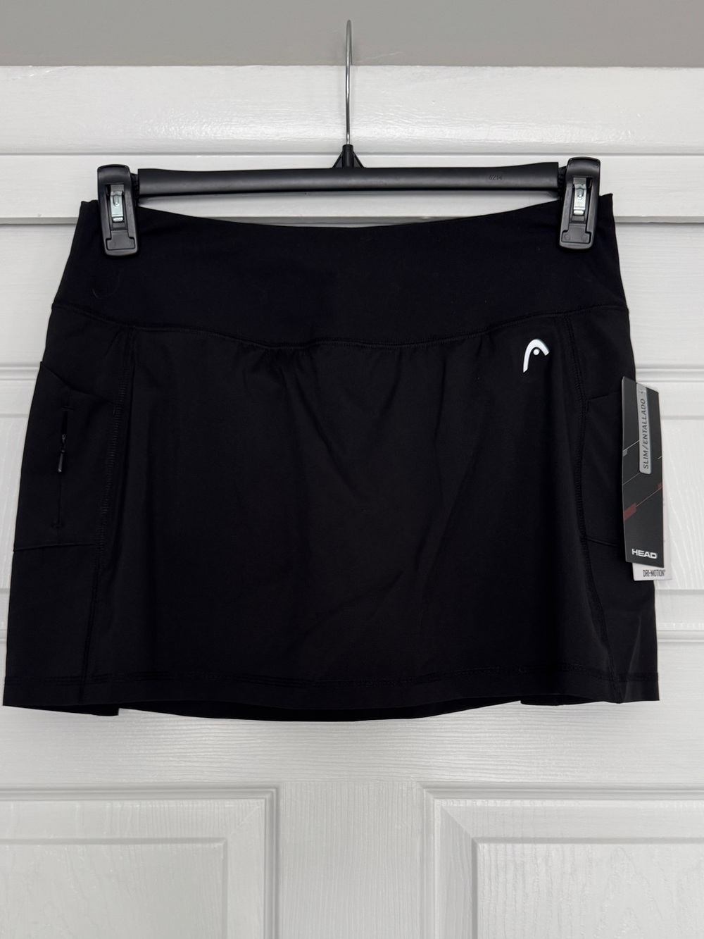HEAD | NWT Women's black 2-ball pocket 1-zip pocket with shorts SIZE MEDIUM